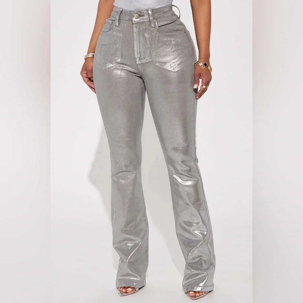 Fashion Nova ‘Shine Bright’ Mid Rise Silver Foil Bootcut Jeans Size 3/25 | NWT - Picture 6 of 6